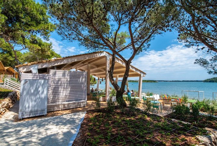 Arena One 99 Glamping