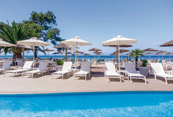 COOEE Mediterranean Beach Hotel
