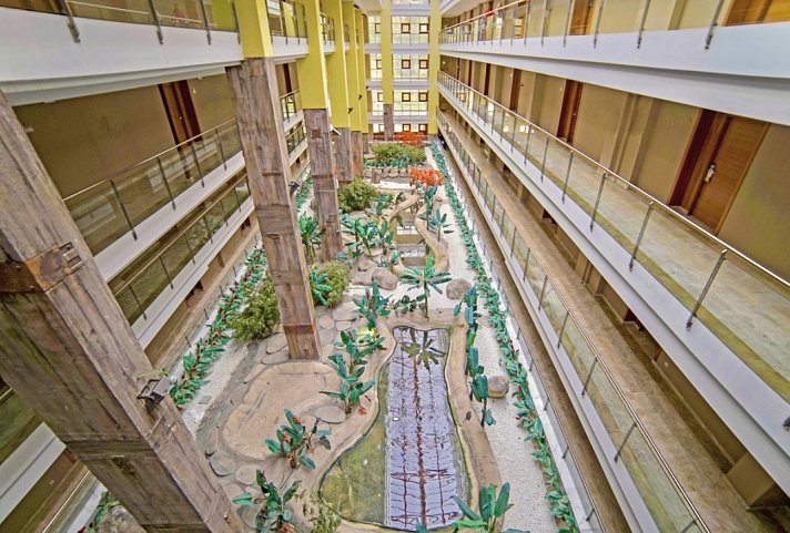 Hotel Holiday World Polynesia