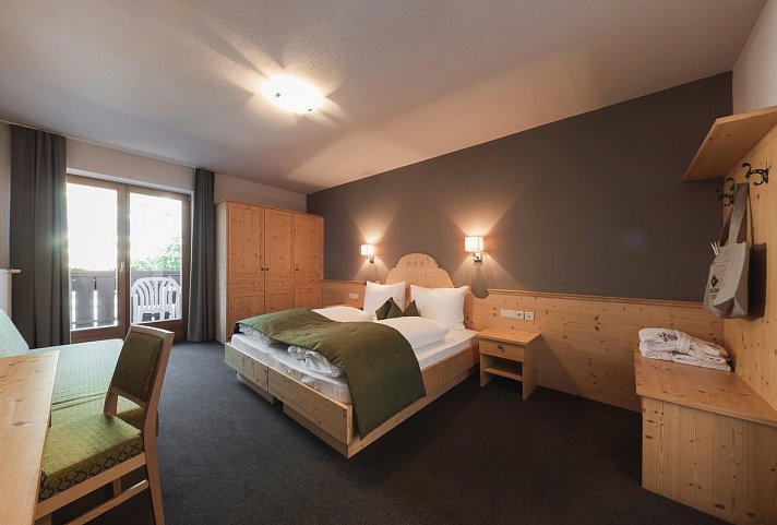 Kesslwirt - Wohnbeispiel Doppelzimmer Etsch Garten (Zimmercodierungen DZ3 & DB9)