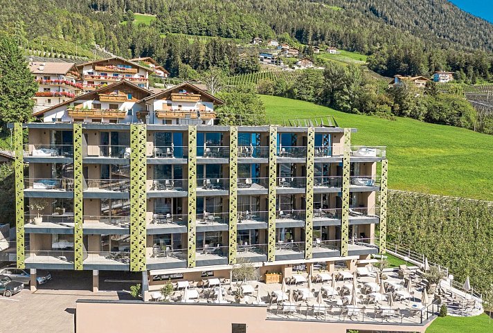 Oliven- & Genusshotel Hirzer