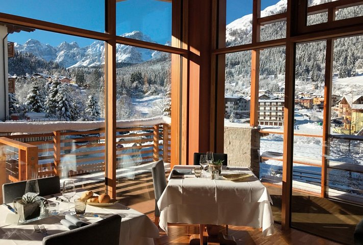 Hotel Corona Dolomites