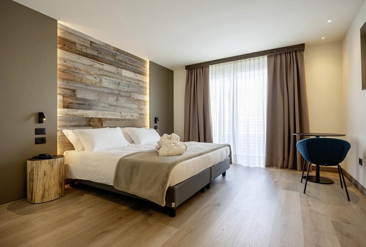 Hotel delle Alpi - Wohnbeispiel Juniorsuite (Zimmercodierung JB9)