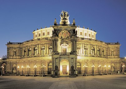 Semperoper & Hilton Dresden