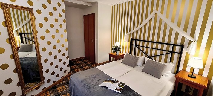 Hotel Schieferhof-GlasLUST - Wohnbeispiel Doppelzimmer (Zimmercodierung DB9)