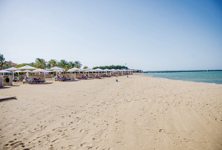 Pharaoh Azur Resort