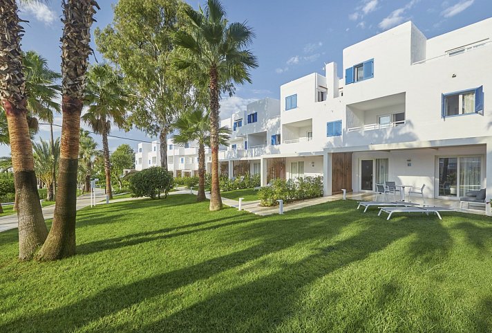 Cala Llenya Resort Ibiza
