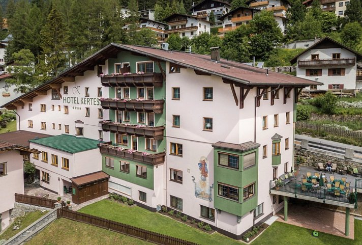 Hotel Kertess - Außenansicht