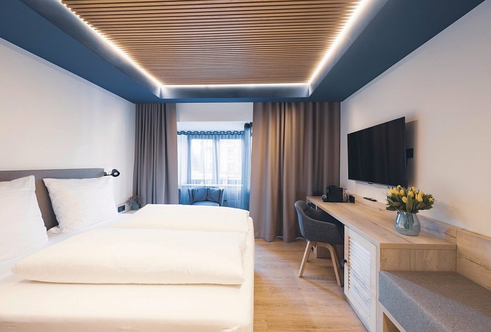 The Ocean's Hotel