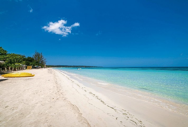 Legends Beach Resort