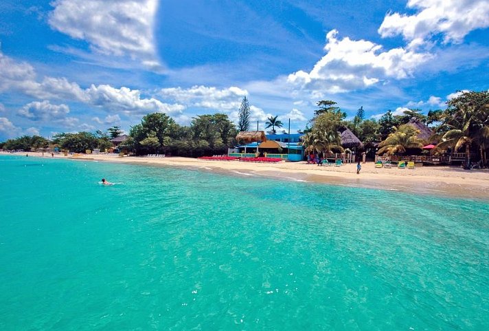 Legends Beach Resort