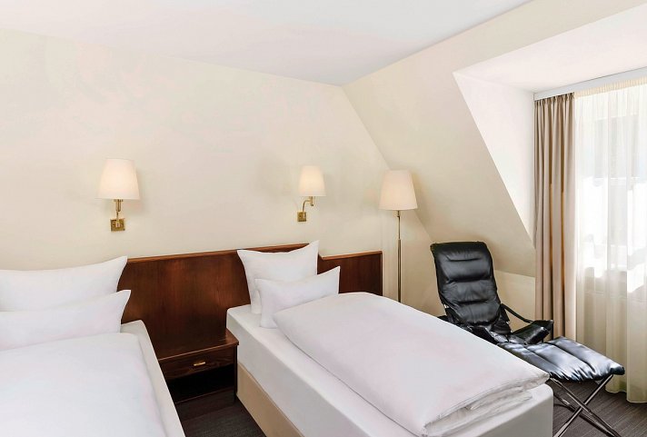 elaya Hotel Klösterle Nördlingen