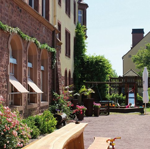 Hotel Franziskushöhe - Außenansicht/Terrasse