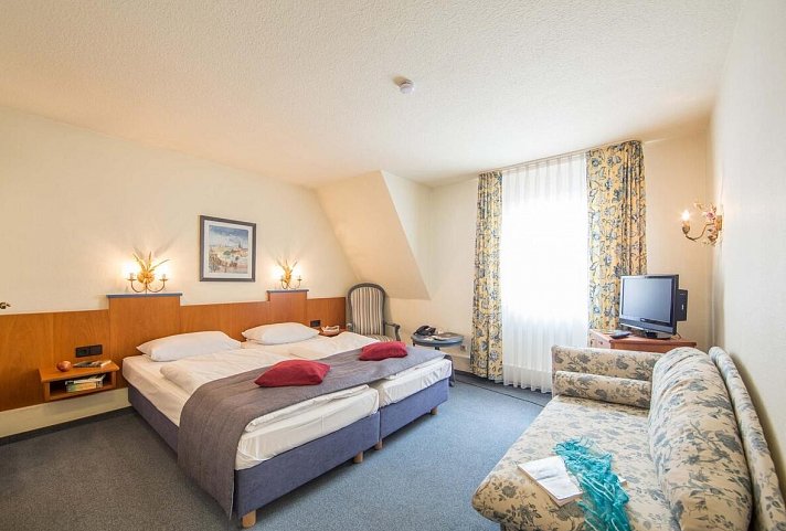 Hotel Karl Noss - Wohnbeispiel Doppelzimmer Classic Haupthaus (Zimmercodierung DB9)