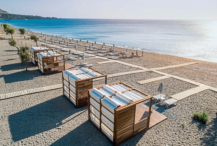 Amada Colossos Resort