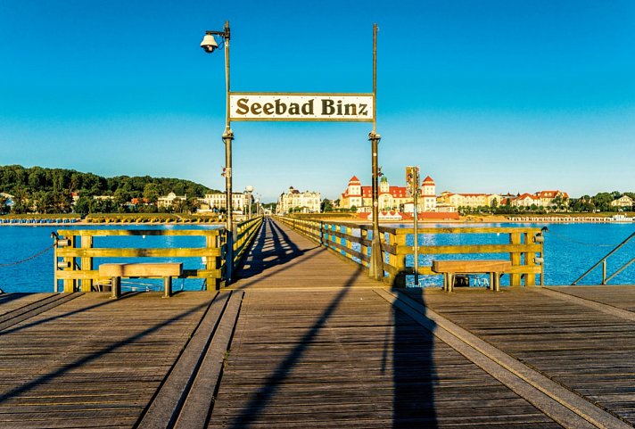 Rügen-Roulette - Seebrücke mit Blick auf Binz
