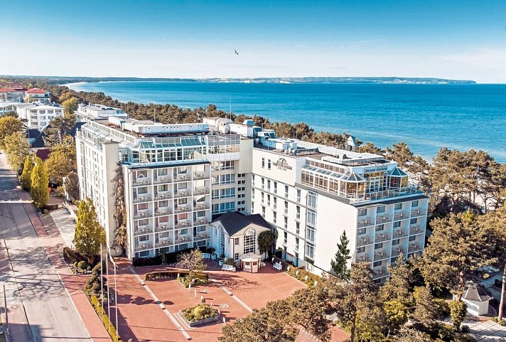 Rügen-Roulette - Rugard Thermal-Strandhotel - Außenansicht