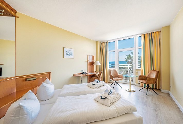 Arkona Strandhotel - Wohnbeispiel Doppelzimmer Meerseite (Zimmercodierungen DBC & DB8)