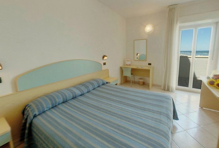 Grand Hotel Azzurra Club - Wohnbeispiel Doppelzimmer (Zimmercodierung DB7)