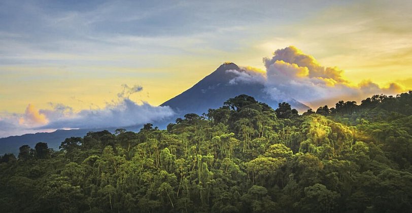 Costa Rica Rundreise & Baden - Costa Rica / San José – Tortuguero – La Fortuna – Vulkan Arenal – Blauer Fluss – Liberia – Rincón de la Vieja – Pazifikküste