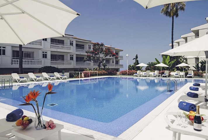 Route Active Hotel - Route Active Poolbereich