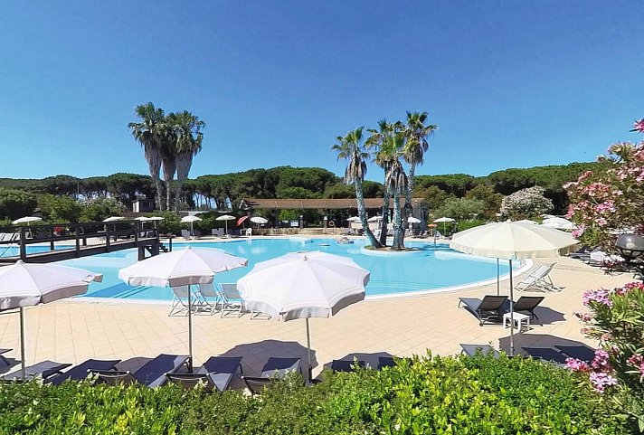 Horse Country Resort & Spa - Pool