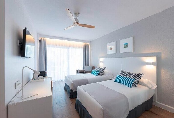 BLUESEA Costa Jardin & Spa - Beispiel Doppelzimmer (Zimmercodierungen DB1 & DB2)