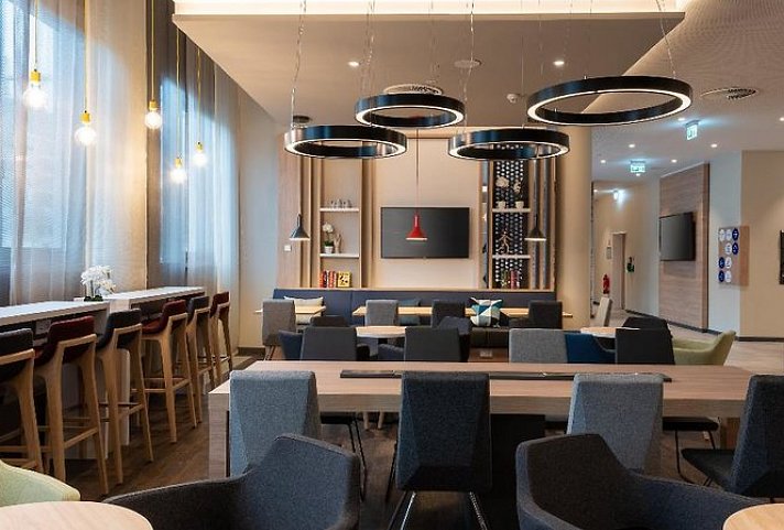 Holiday Inn Express & Suites Potsdam