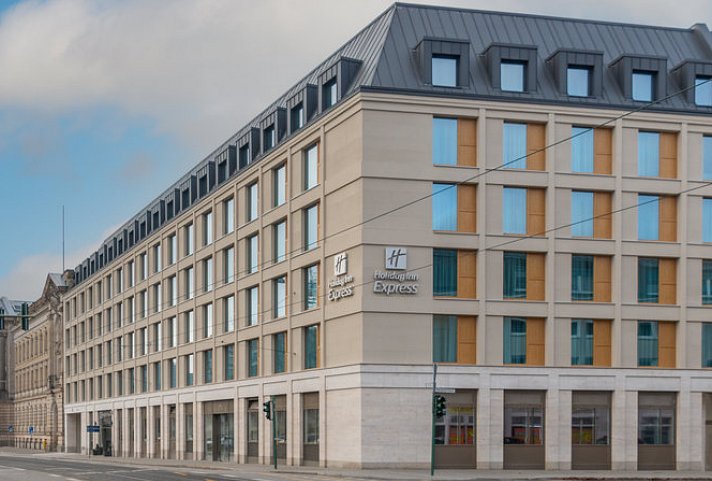 Holiday Inn Express & Suites Potsdam by IHG