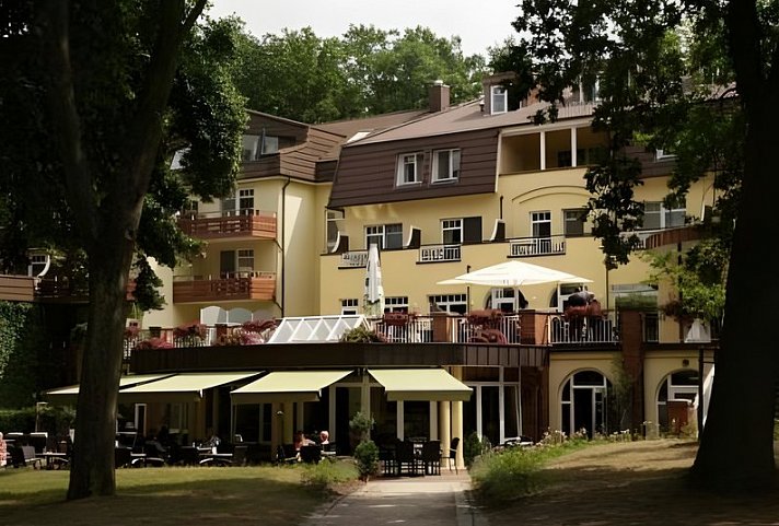 Kurhaus am Inselsee