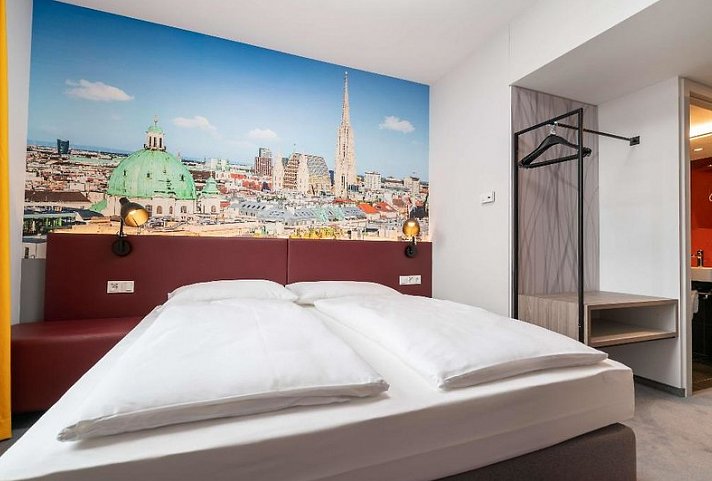 Campanile Vienna South
