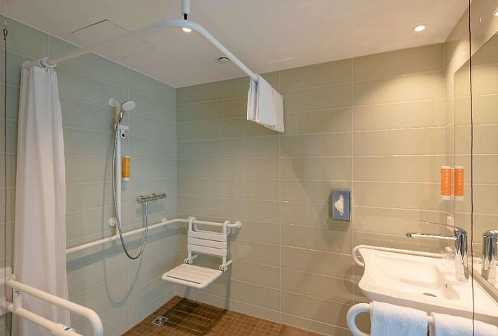 Super 8 by Wyndham Dresden
