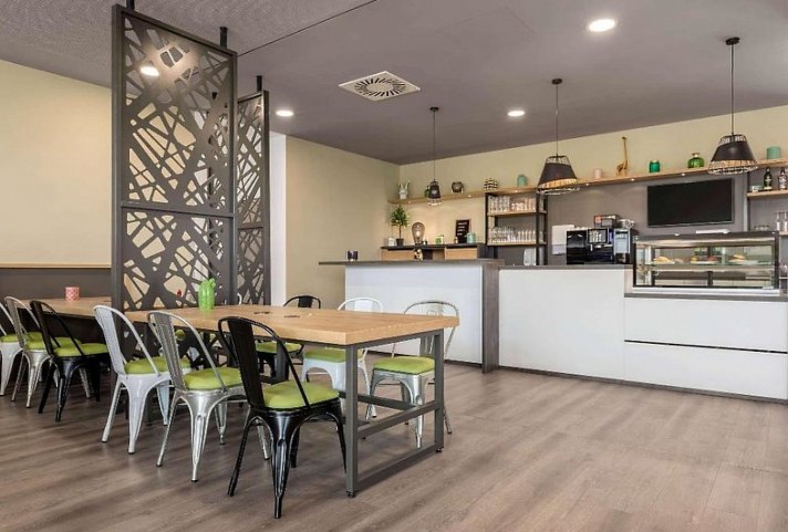 Super 8 by Wyndham Oberhausen