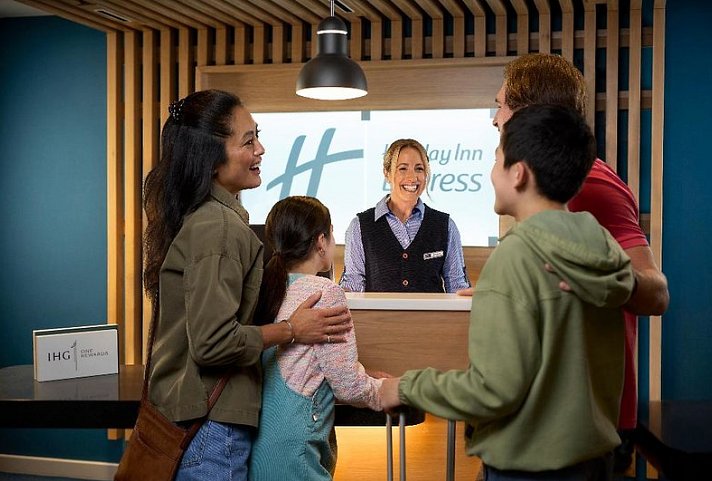 Holiday Inn Express Wuppertal - Hauptbahnhof
