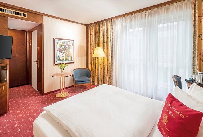 Best Western Premier Grand Hotel Russischer Hof