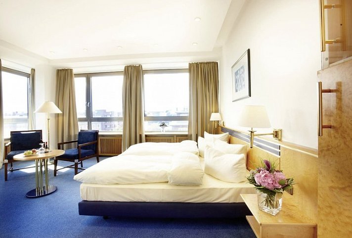 Hotel Astor Kiel by Campanile