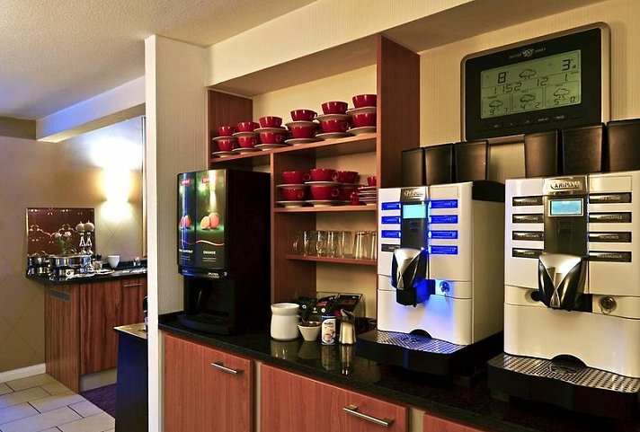 Comfort Hotel tom Kyle