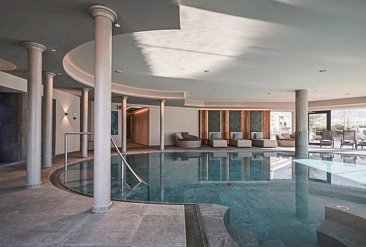 Majestic Hotel & Spa