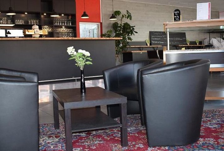 Astral Inn Hotel & Restaurant