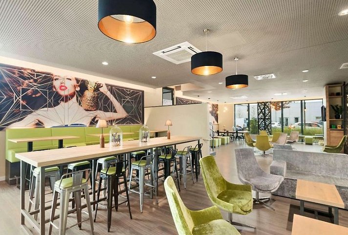 Super 8 by Wyndham Munich City North