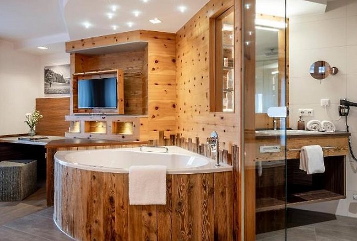 Hüttenhof - Wellnesshotel & Luxus-Bergchalets - Adults only