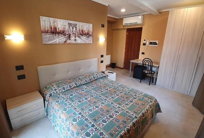 Hotel Azalea