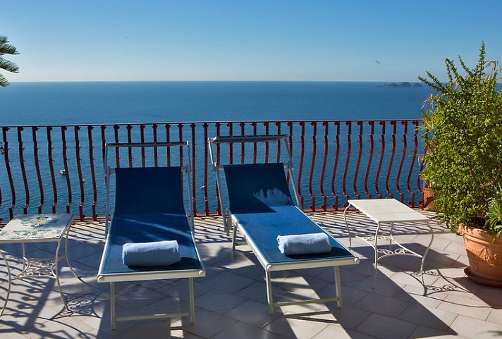 Eden Roc Suites