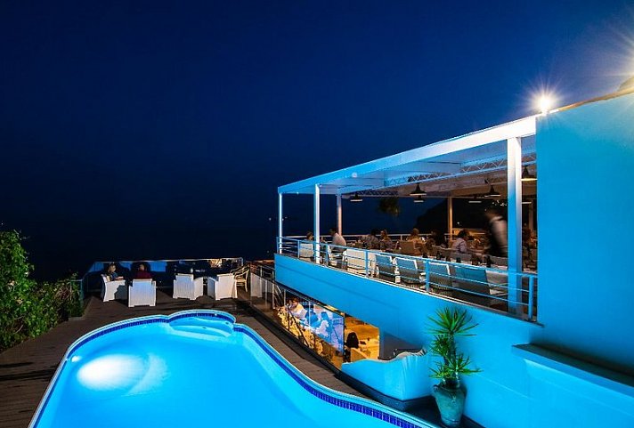 Eden Roc Suites