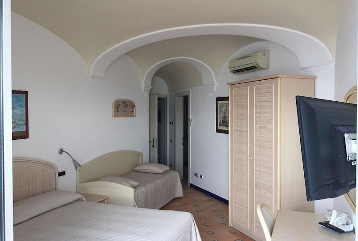 Bellevue Suite