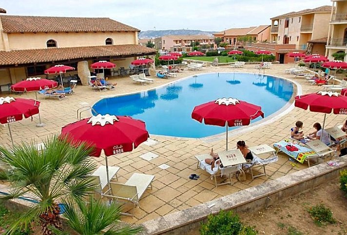 Club Esse Posada Beach Resort