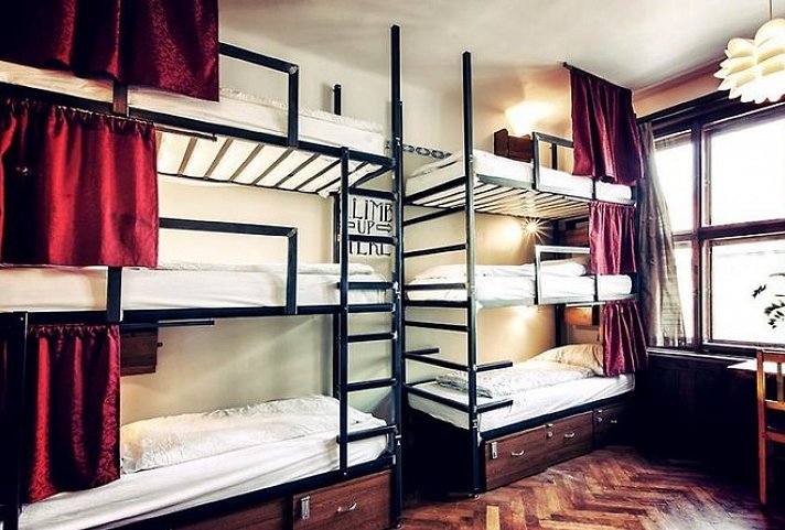 Sir Toby's Hostel