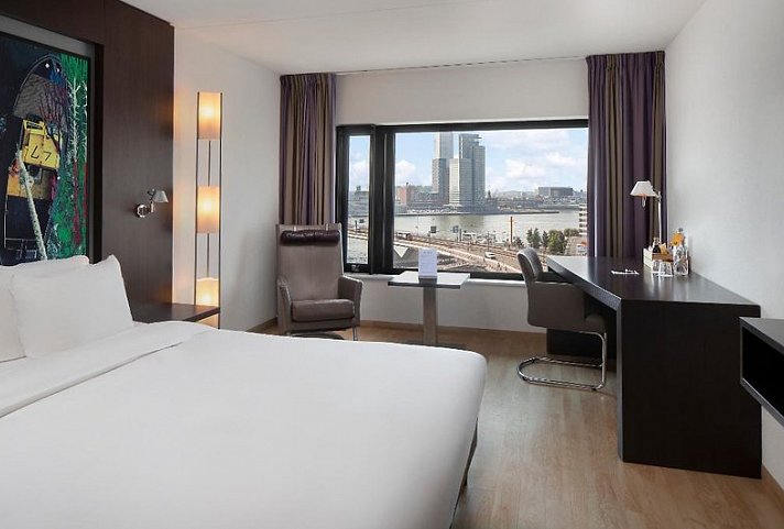 DoubleTree by Hilton Rotterdam Centre