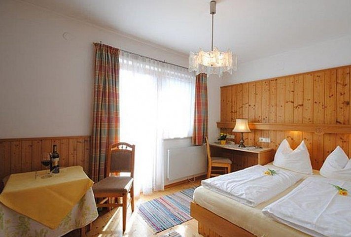 PEOPLE’S HOTEL