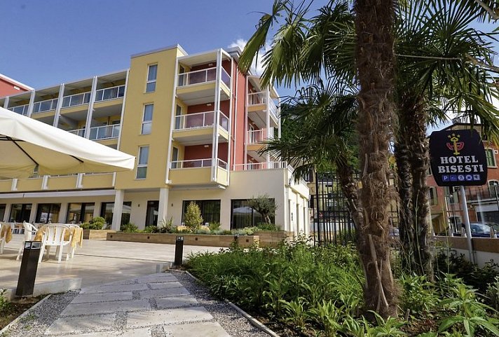 Hotel Bisesti